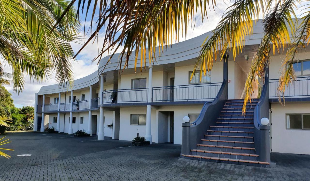 Breakers Motel Whangamata Exterior photo